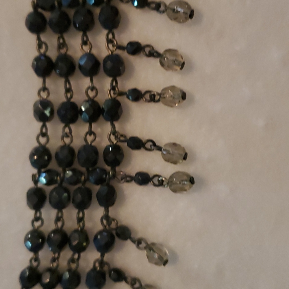 Black & clear chrystal bead choker